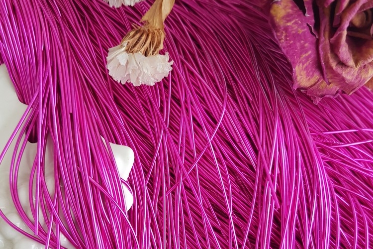 Канитель мягкая, гладкая, цвет фуксия размер 1мм.