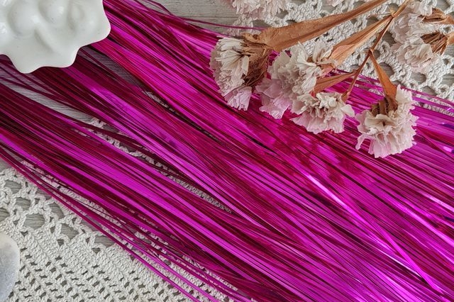 Бить цвета фуксии, ширина 1мм