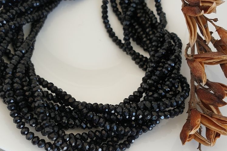 рондели, граненые бусины, черные