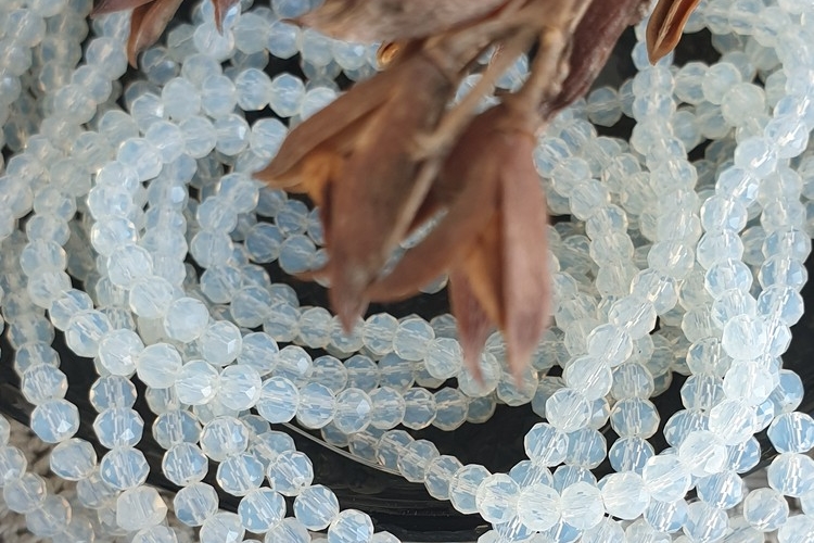 рондели, граненые бусины, лунный камень