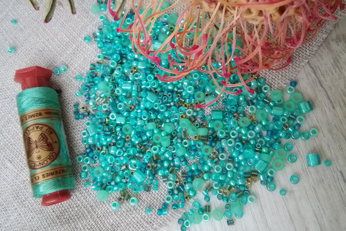 Японский бисер Toho, микс №3203, цвет - зеленый