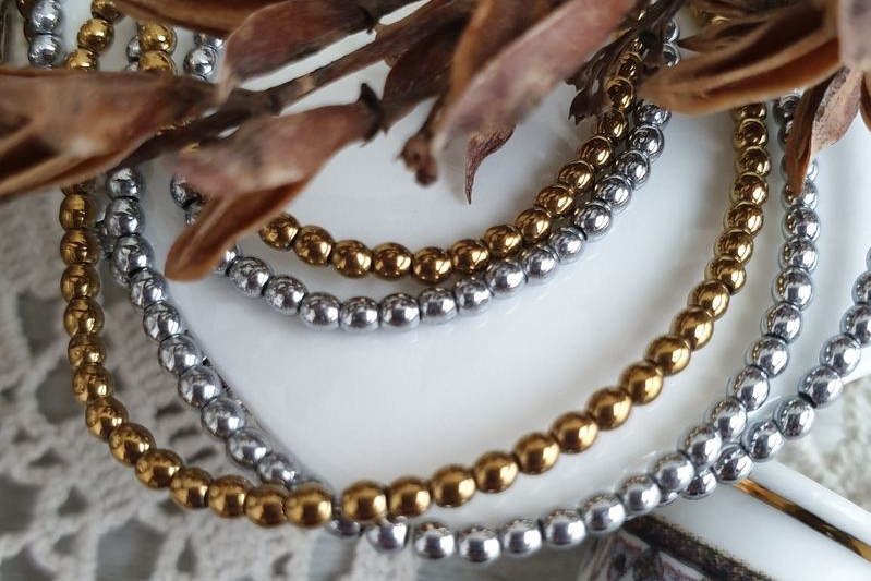 бусины гематита