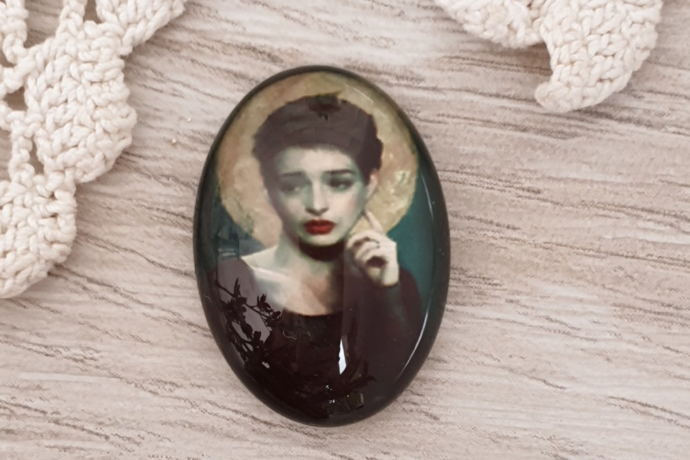 кабошон портрет
