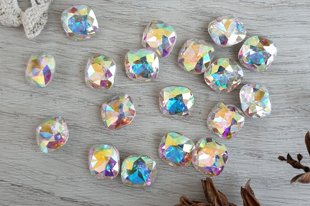 кристаллы для брошей