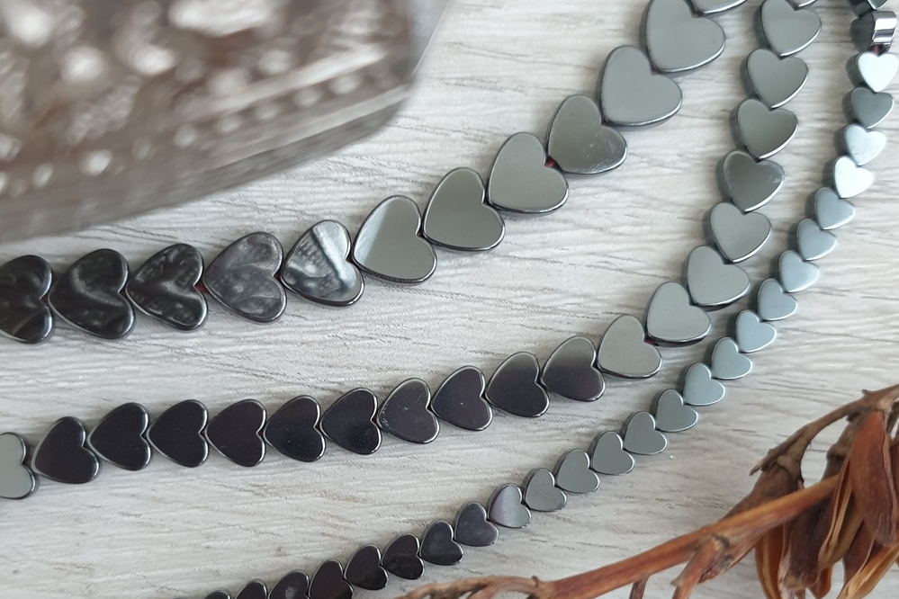 бусины гематита