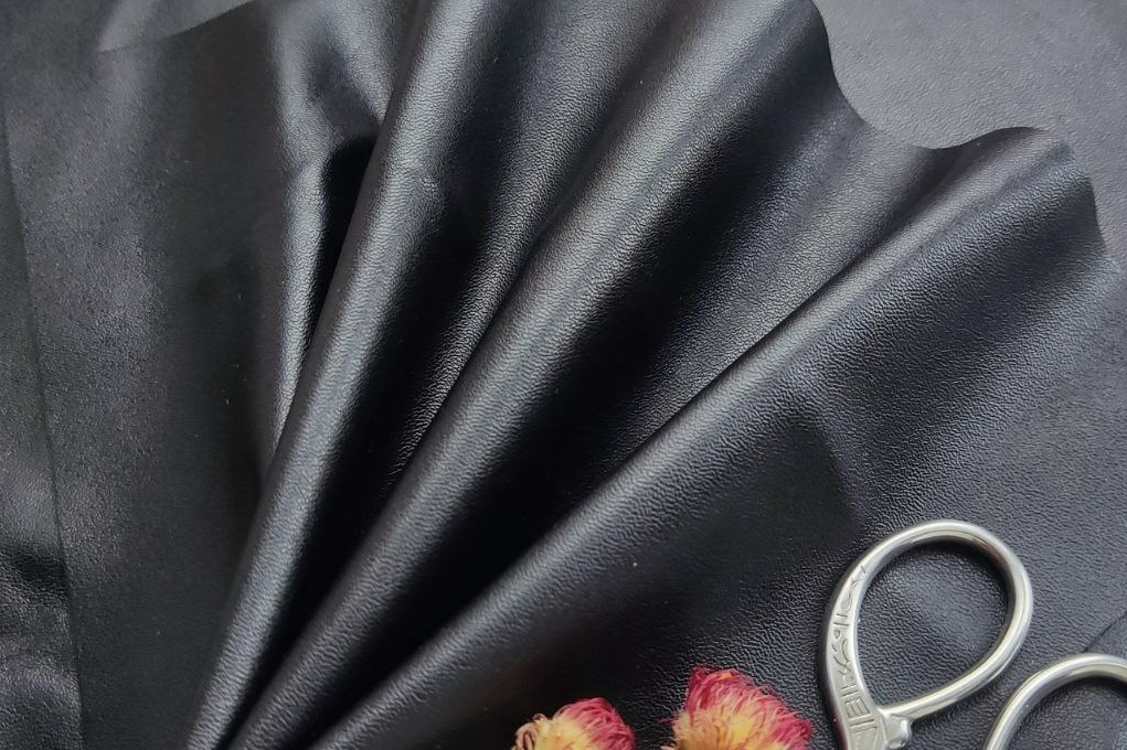 кожа искусственная черная