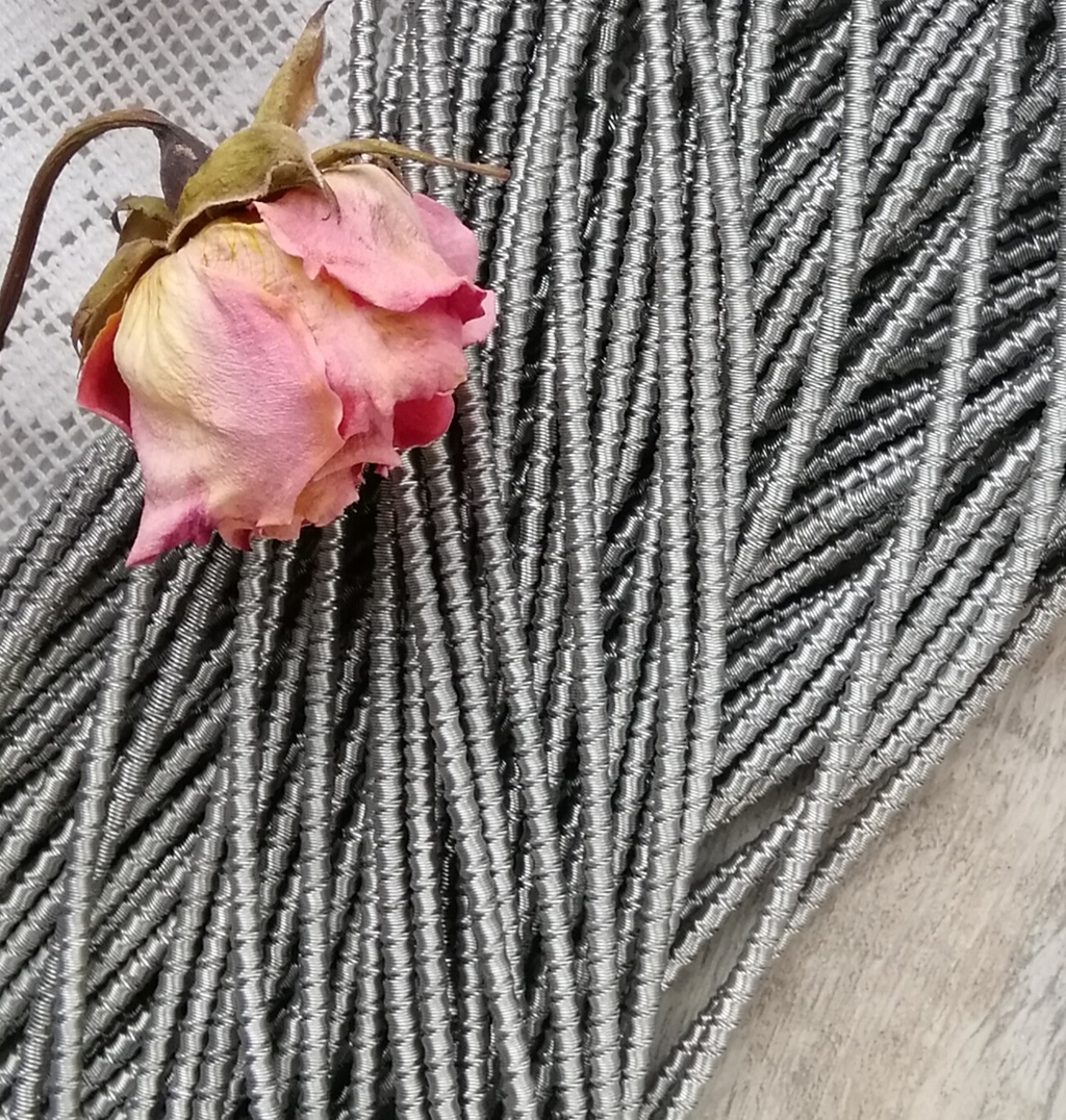 Канитель фигурная бамбук 2,2 мм (k101)