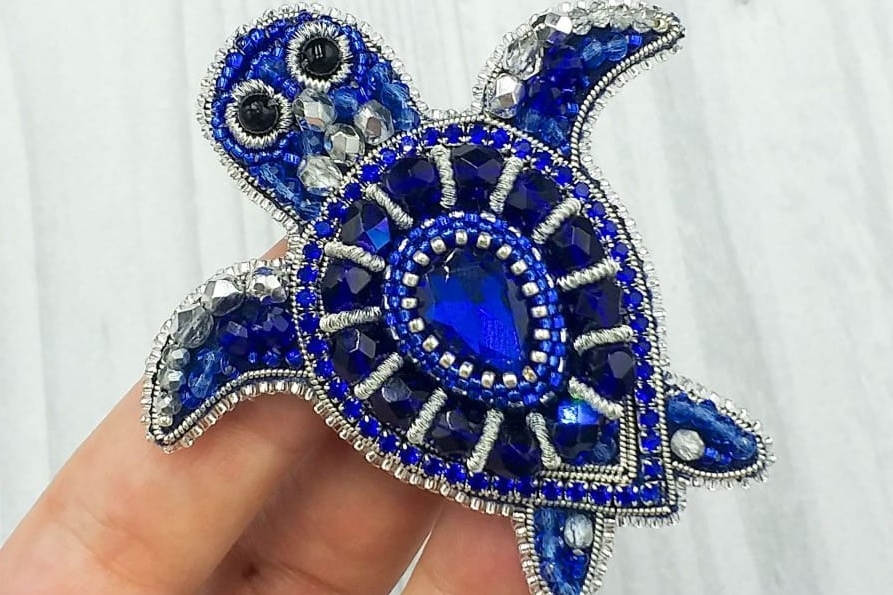 брошь черепаха