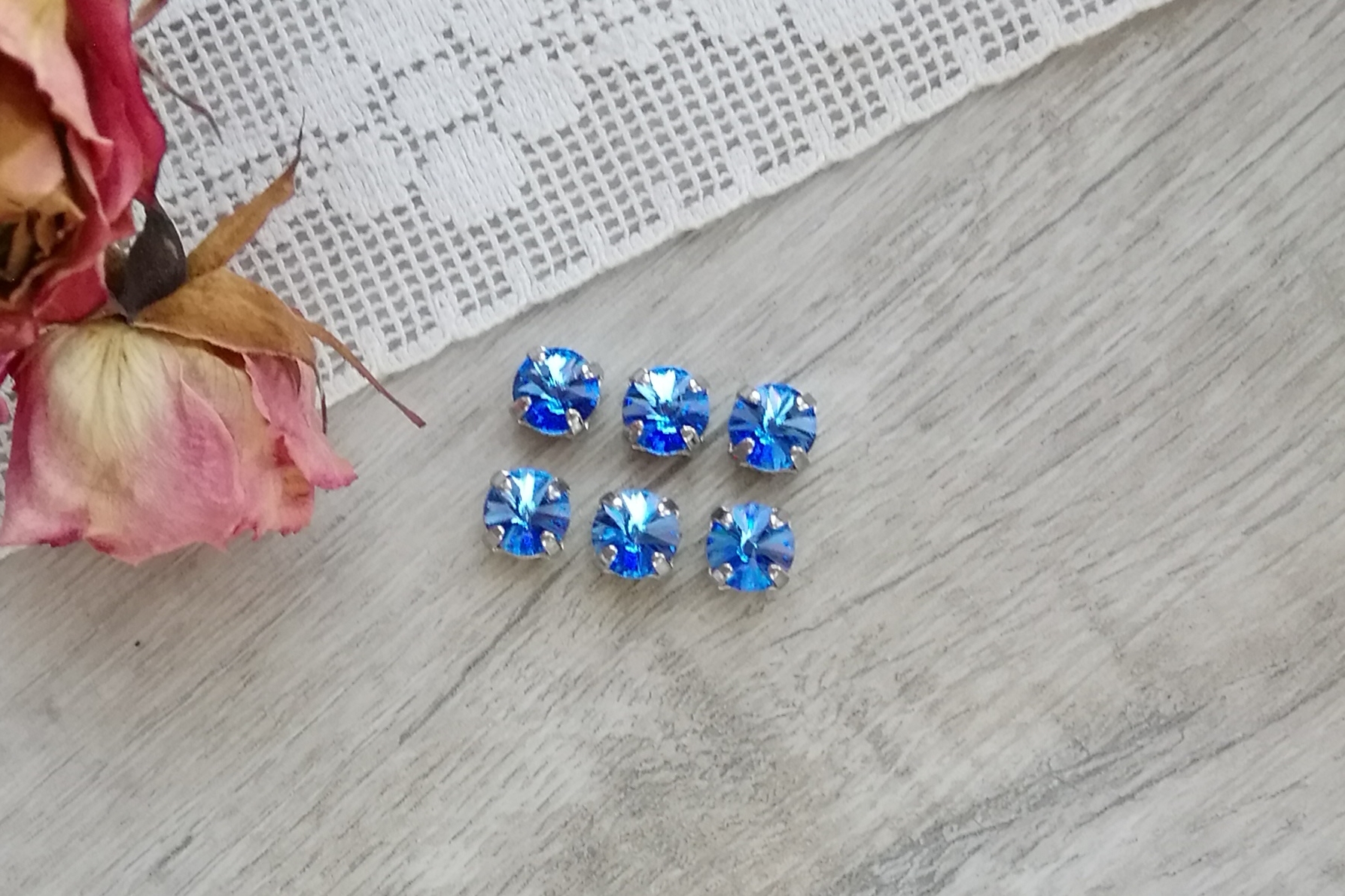 кристаллы риволи голубые