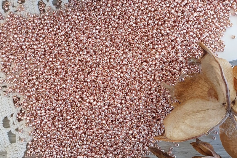 японский бисер toho pf522