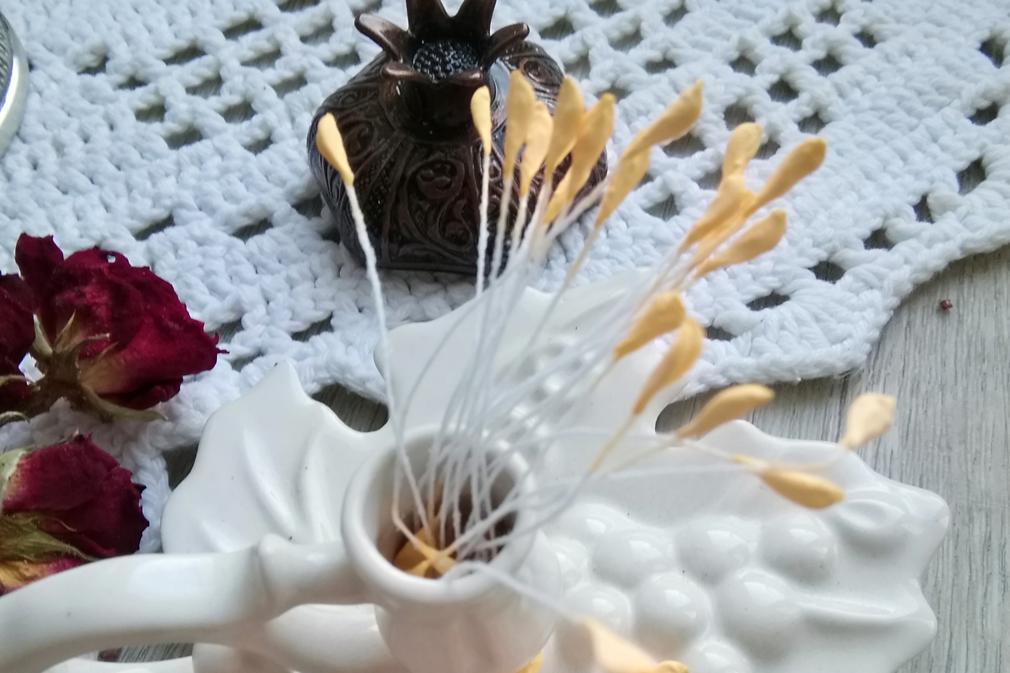 Тычинки для цветов брошей желтые