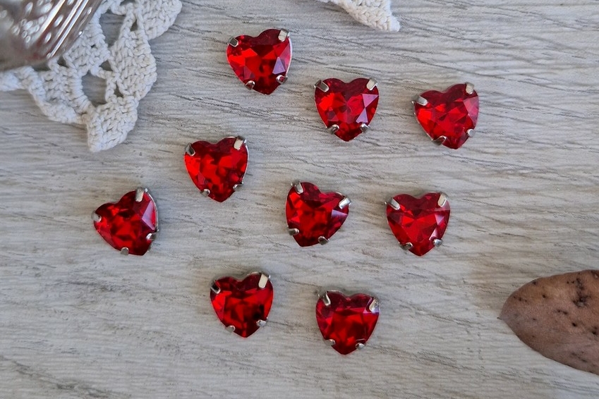 кристаллы для брошей