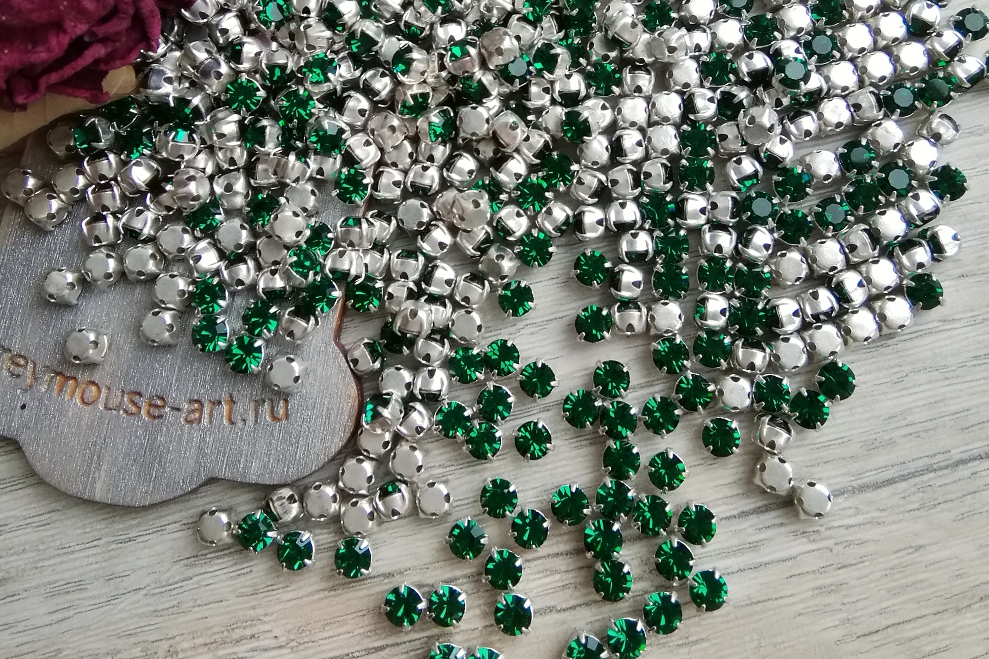 шатоны  зеленые чешские Precioza в серебре