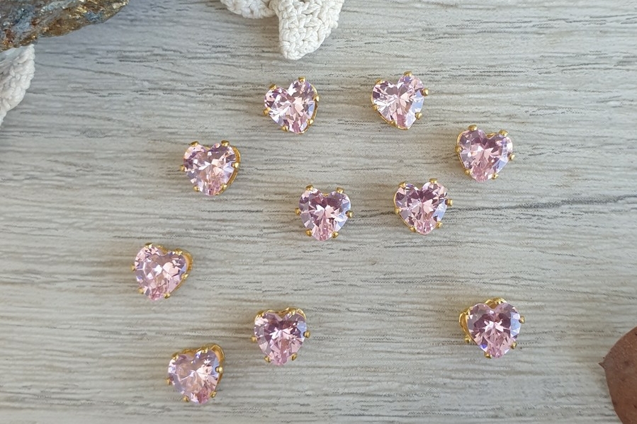 циркониевые кристаллы