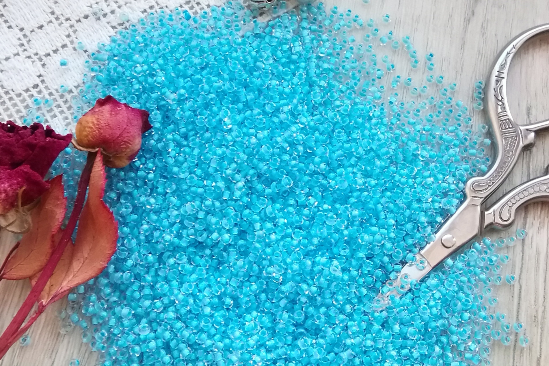 бисер чешский голубой