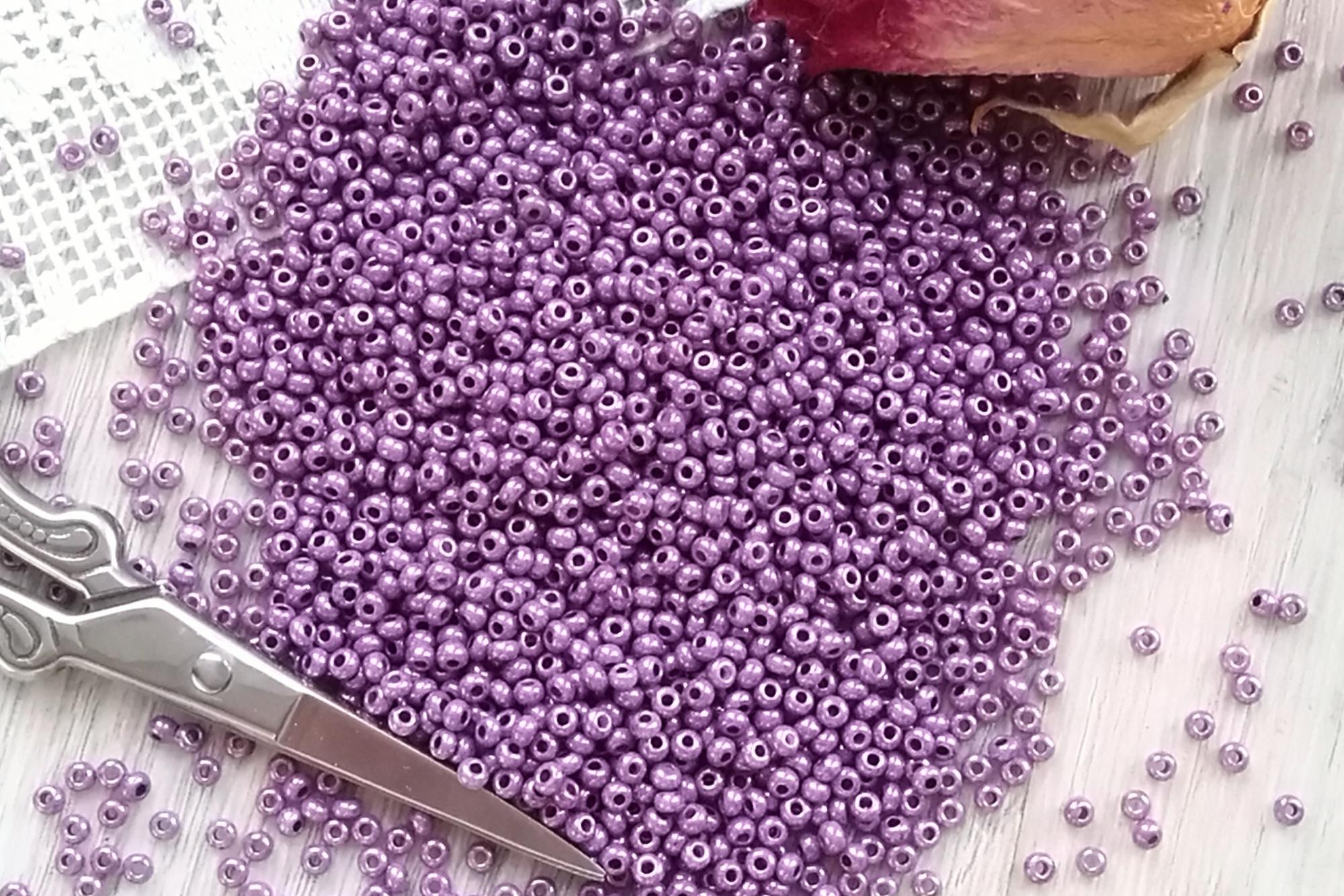 Бисер чешский круглый 18192 фиолетовый