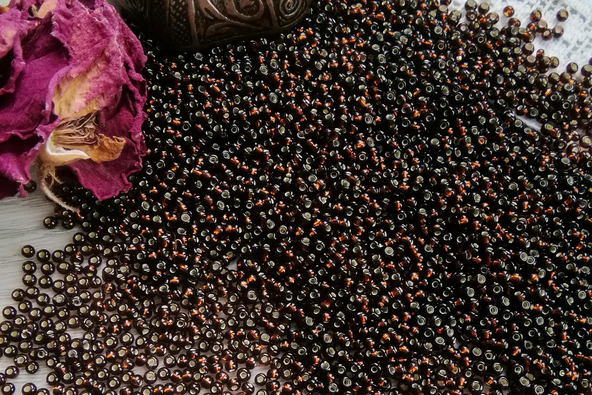 бисер чешский коричневый 17140 огонек