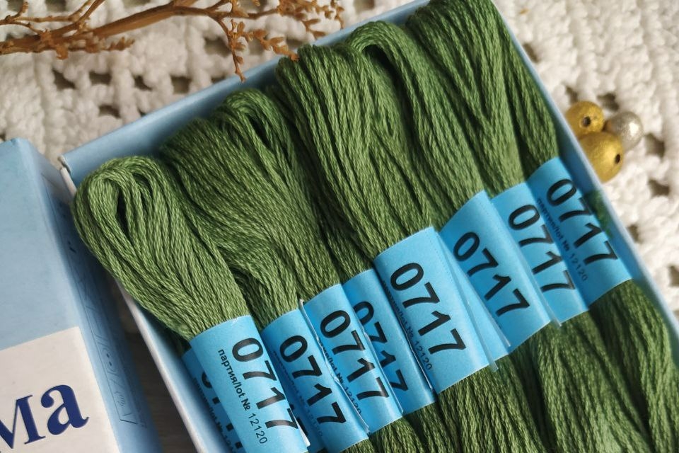 мулине Гамма хлопок 0717 зеленые