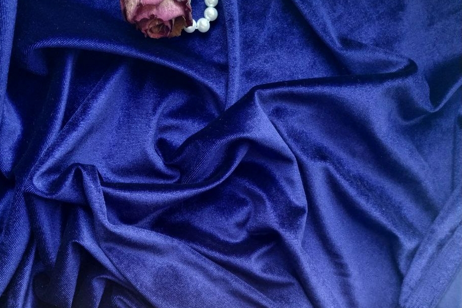 бархат синий трикотажный
