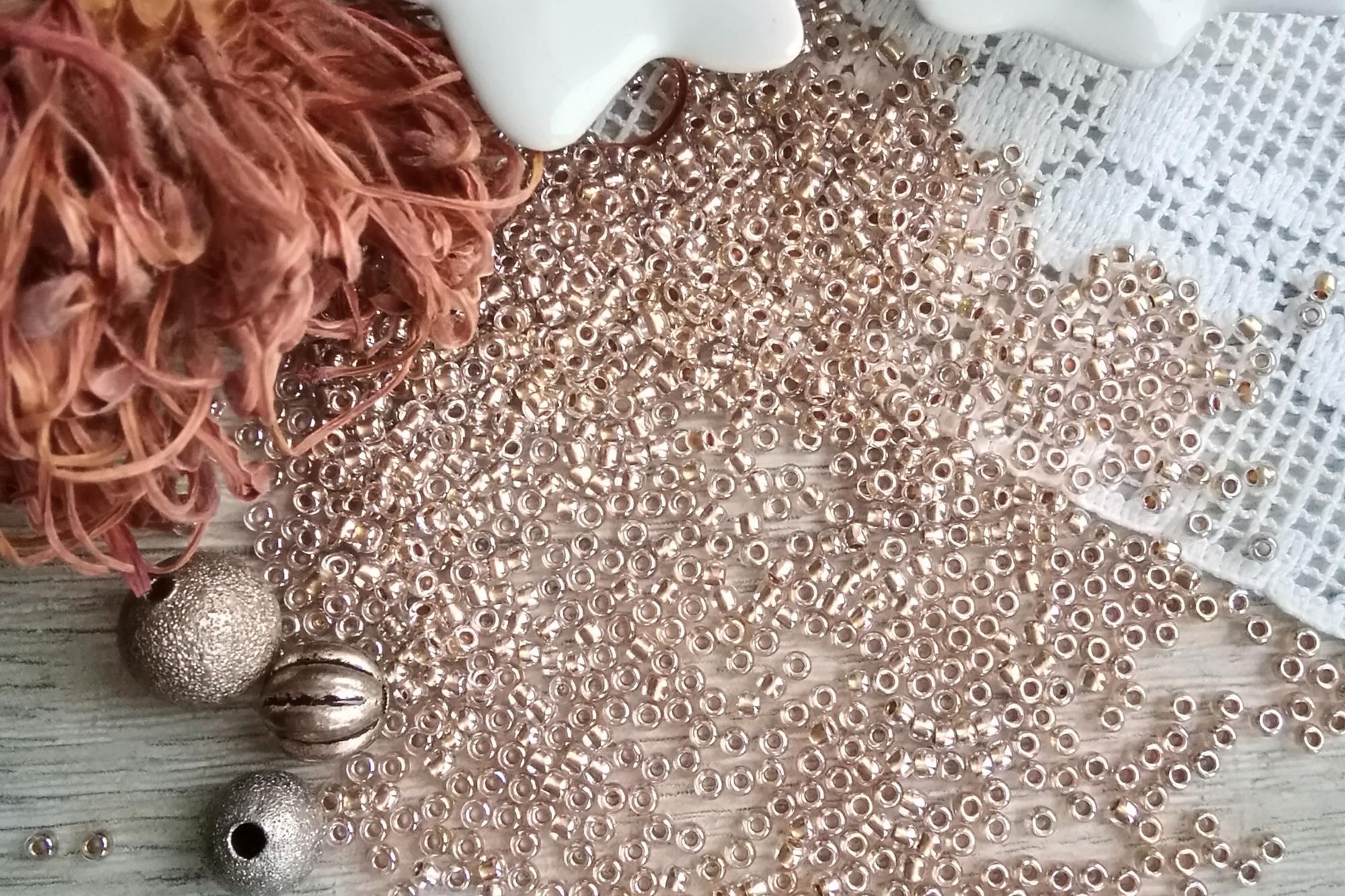 бисер тохо 989 серое золото