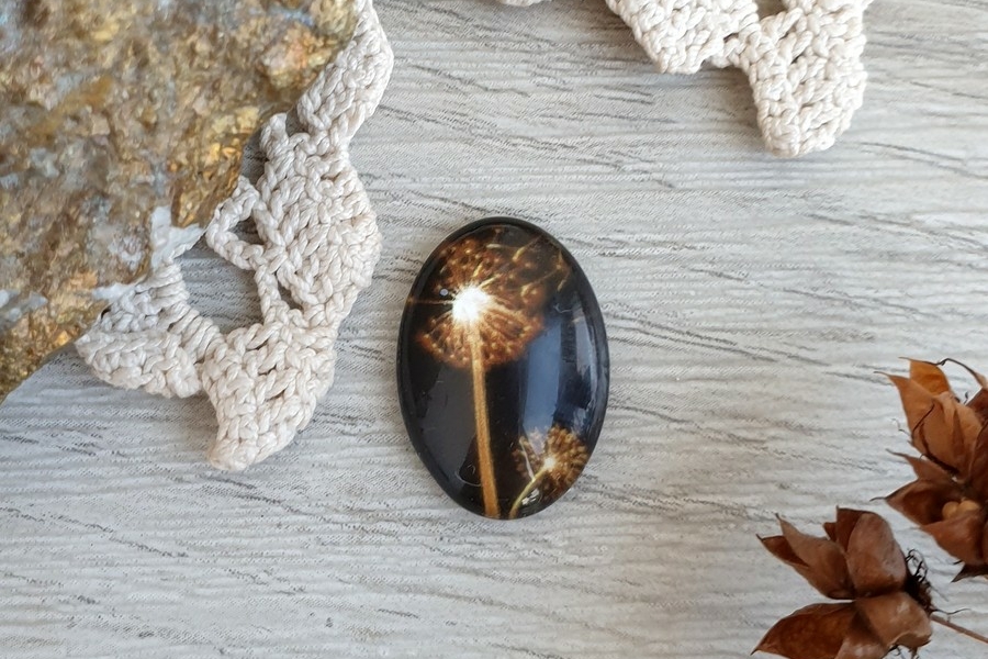 стеклянный кабошон