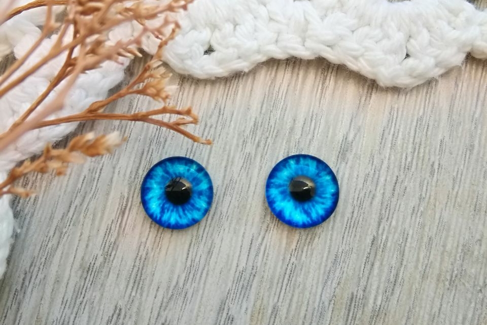 кабошоны глазки голубые
