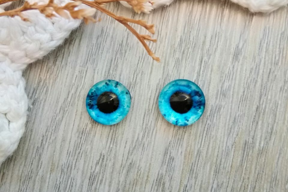 кабошоны глаза голубые