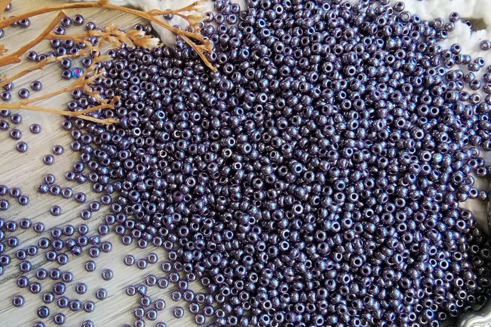бисер чешский 10/0 сиреневый