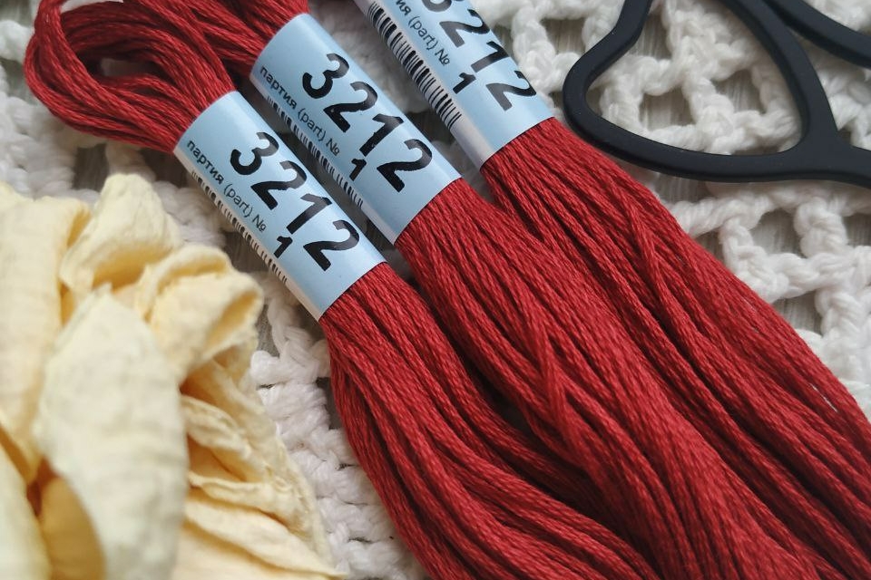 нитки мулине Гамма 3212 вишневые