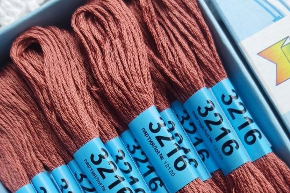 нитки мулине Гамм 3216 коричнево-терракотовые