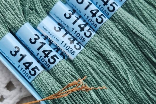 нитки мулине гамма 3145 серо-зеленые