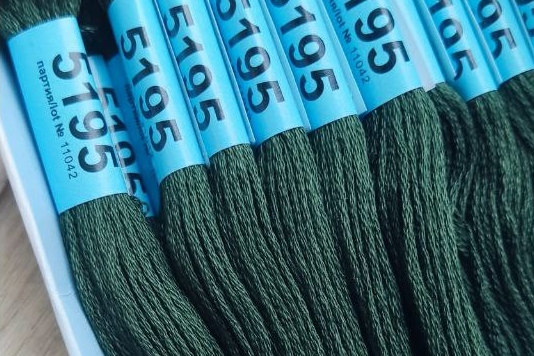 нитки мулине Гамма 5195 темно-зеленый
