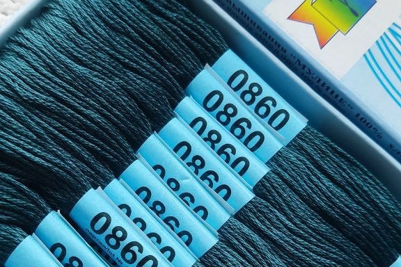 нити мулине Gamma цвет 0860, темная морская волна