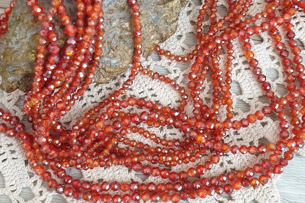 граненые бусины циркона