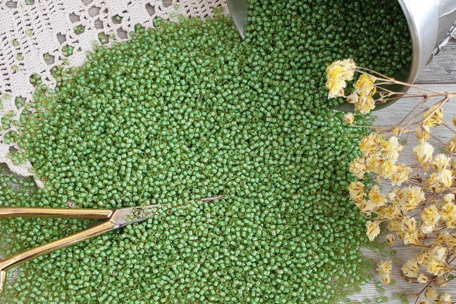 бисер тохо зеленый