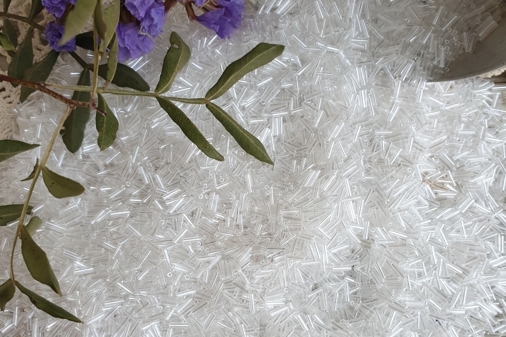 стеклярус прозрачный