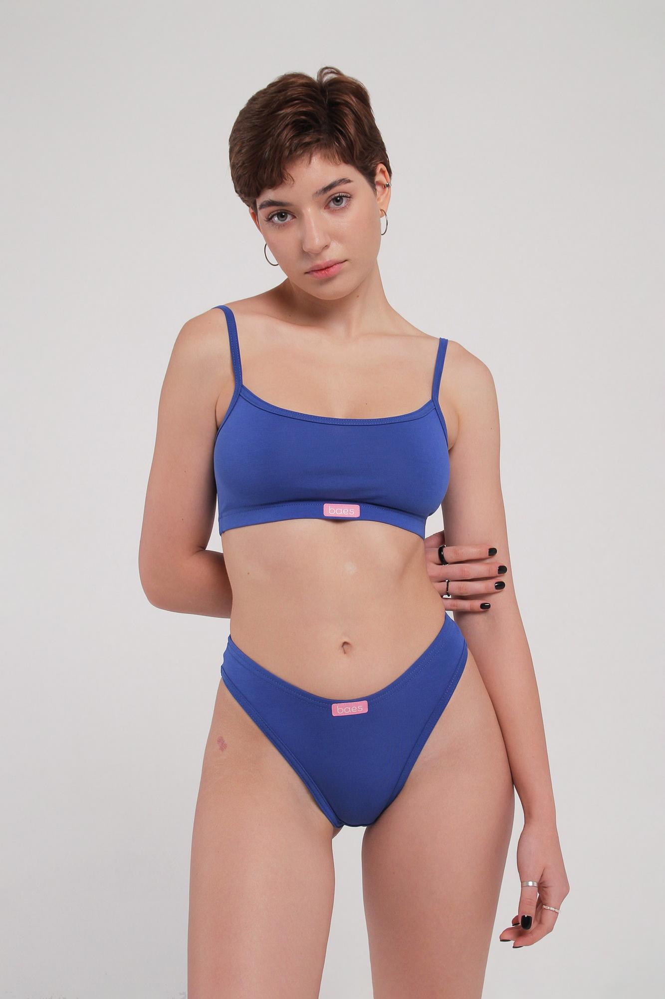 V-образные трусишки «Взрослые дела»