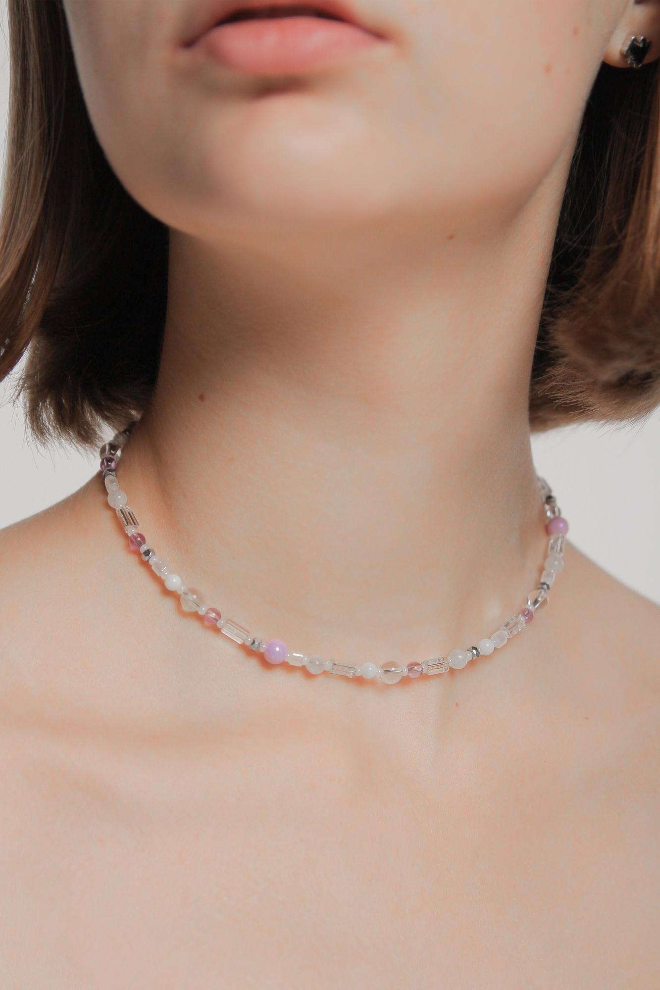 Чокер со стеклянными бусинами