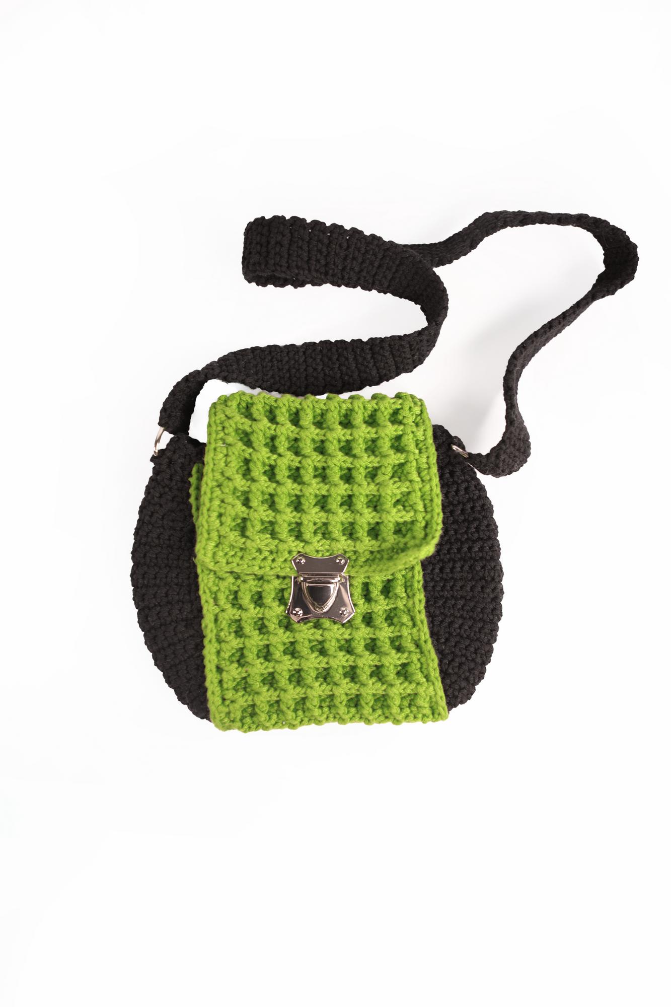 Зеленая сумка через плечо