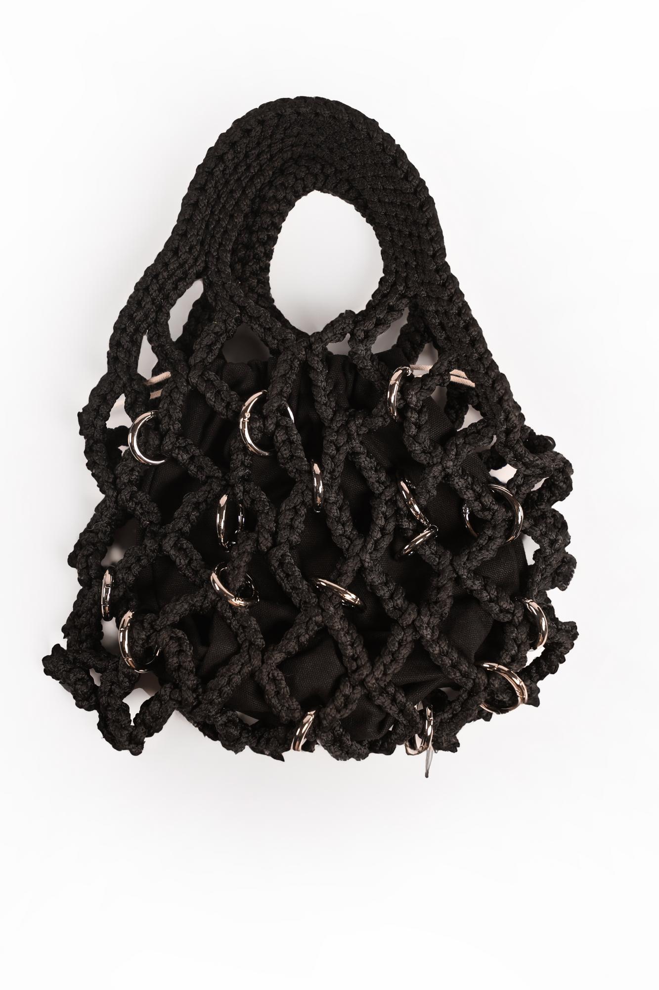 Черная сумка-сетка с кольцами