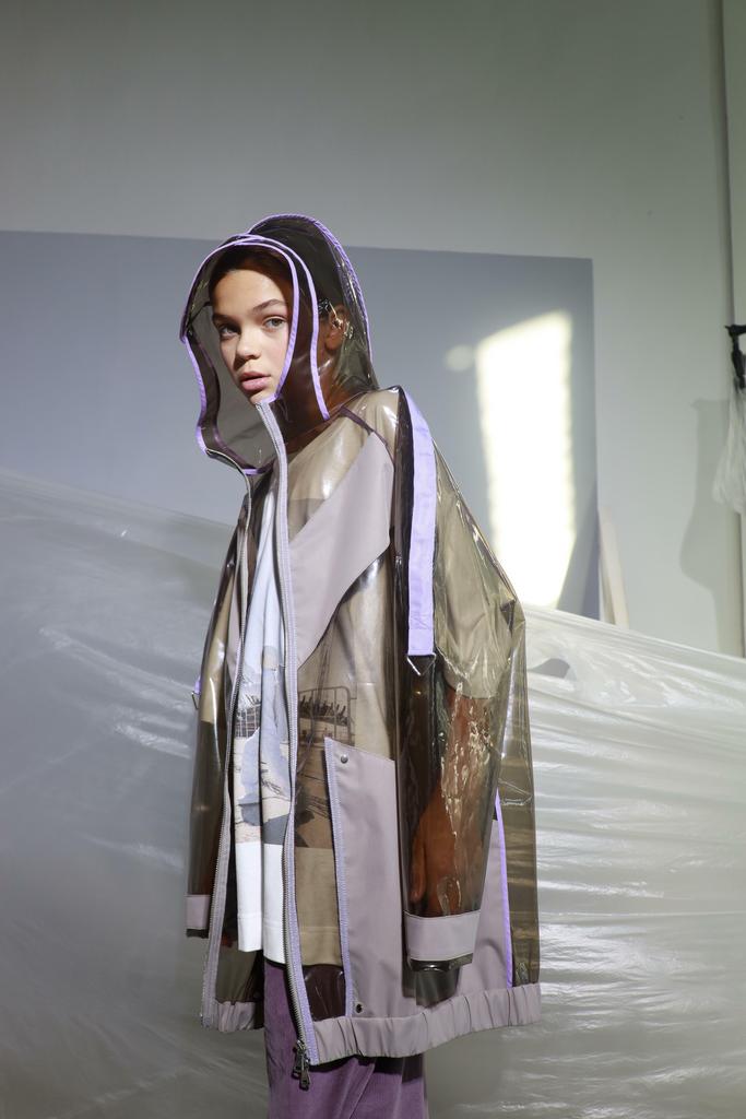 Плащ "Прояви себя", на лунной стороне