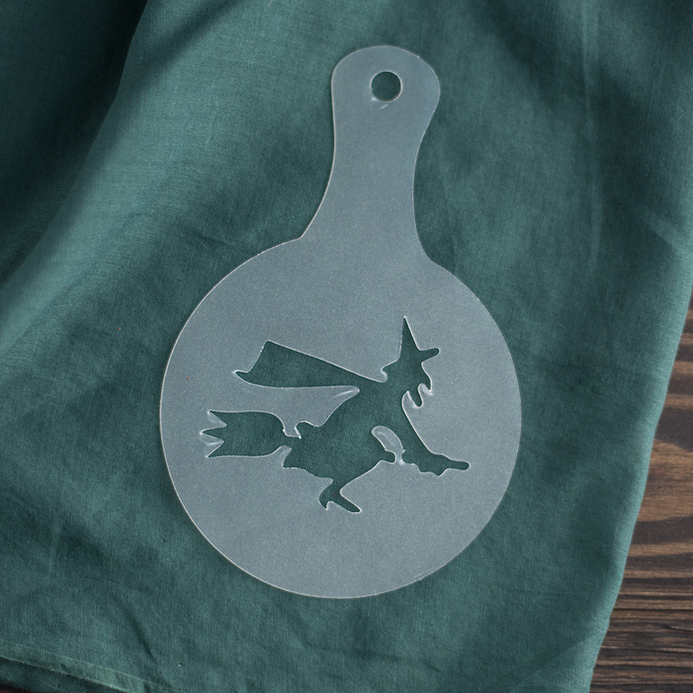 Трафарет "Ведьмочка на работе"