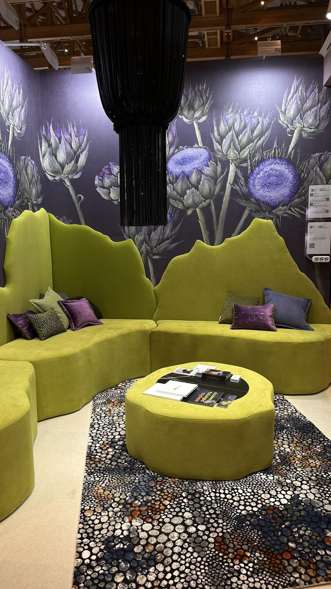 Модульный диван для выставки «Московская неделя дизайна»