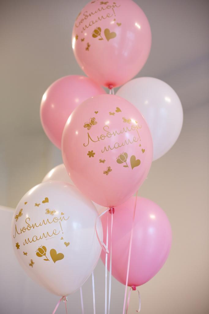 Фонтан шаров "Любимой маме"