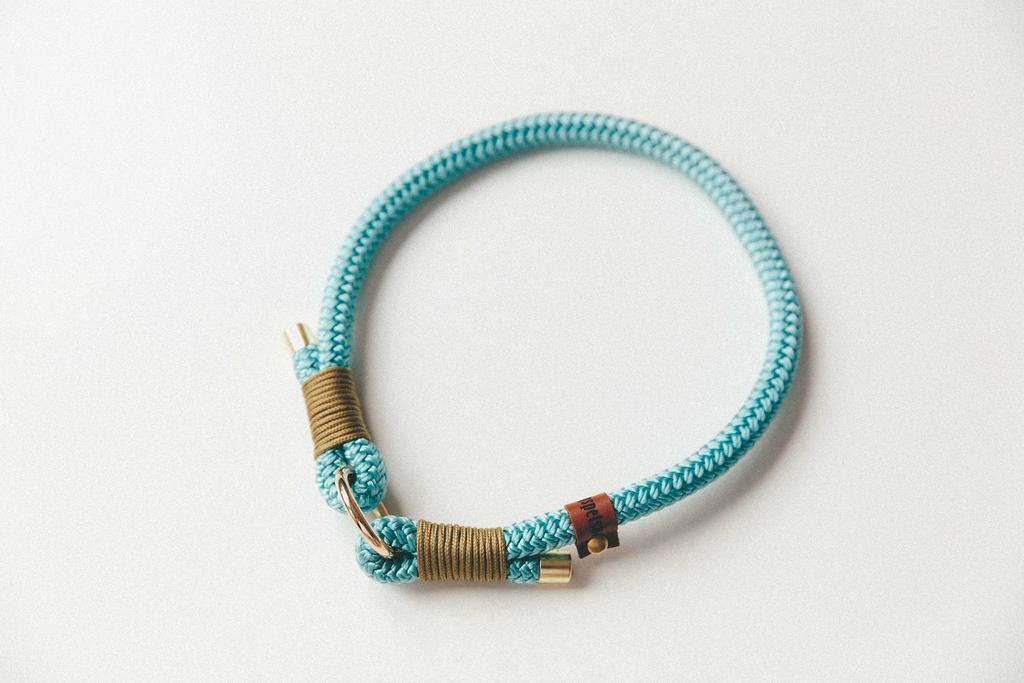 ОШЕЙНИК ДЛЯ АДРЕСНИКА ИЗ ШНУРА