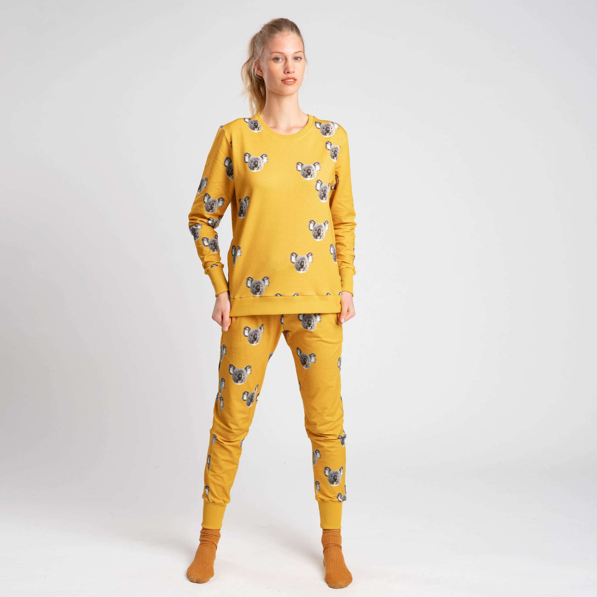 "Коала" Свитер и штаны Жен.