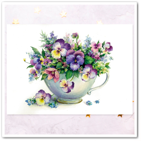 Чашечка с виолами