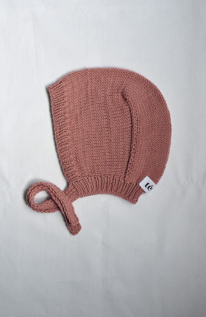 Чепчик из 100% мериносовой шерсти пудровый
