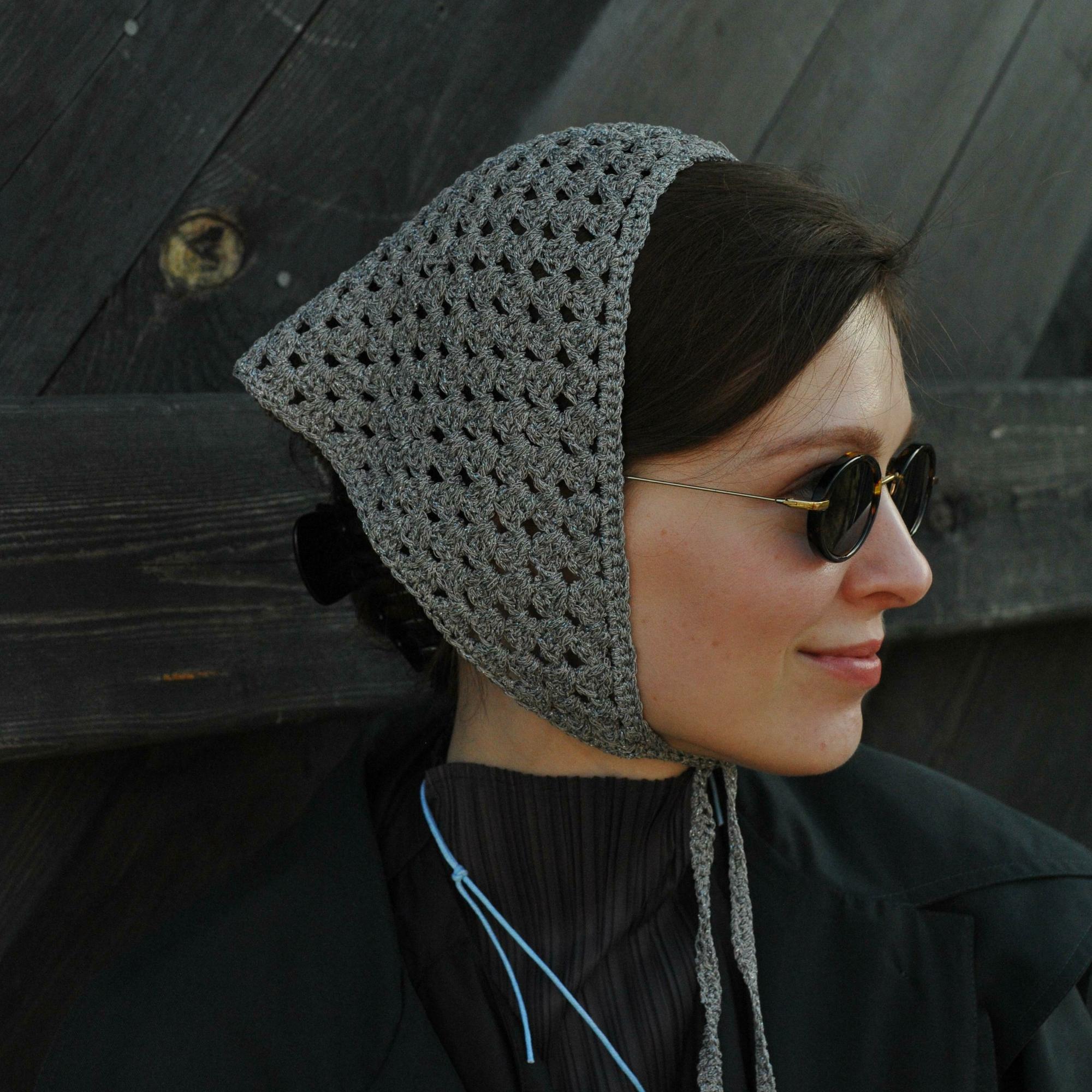 Косынка с люрексом серая (вискоза)