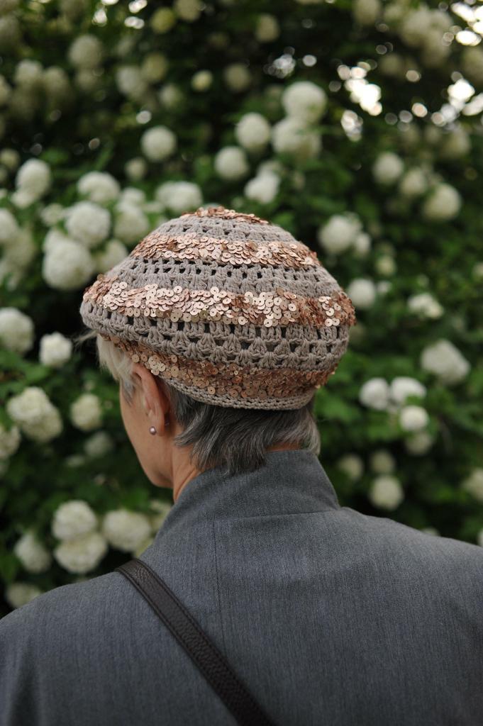 Берет бежевый с пайетками (хлопок)